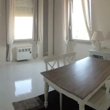 Vista Mare Апартаменты Виареджо